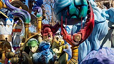 V b�eznu se ve �pan�lské Valencii koná slavnost Fallas, kde hlavní atrakcí jsou...