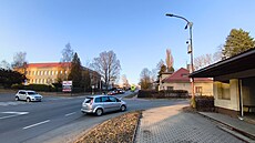 Dopravou p�etí�ená k�i�ovatka v Hlinsku má být p�estav�na na okru�ní. (6....