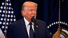 Trump: Ceny ropy dr�íme nízko, i p�es náklady vále�né operace