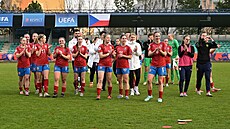 �eská radost po výh�e 5:0.