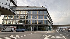 River Business Centre �íslo 2 sp�je do fini�e.