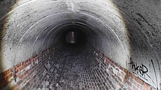 Cestou k tabulce to u� siln� hu�í. O�i marn� pátrají, co je v dálce.