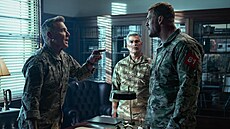 Zleva: Dennis Quaid, Esai Morales a Alan Ritchson