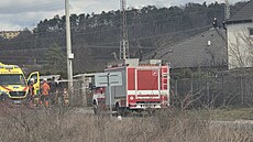 Majitel domu, který ú�ady na�ídily zbourat, vylezl 12. b�ezna 2026 na st�echu.