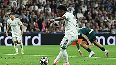 Vinicius Júnior (Real Madrid) neprom��uje penaltu v 58. minut� utkání Ligy...