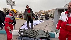 Teherán ukazuje trosky a mrtvé po amerických náletech.