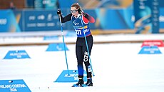 Simona Bubení�ková na trati deset kilometr� na paralympiád�.