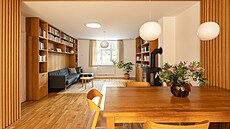 V obývacím pokoji byste televizi hledali marn�, majitelé si p�áli prostor pro...