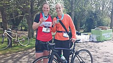 Navzdory vá�né nemoci se Carrová aktivn� v�novala sportu a charitativní...