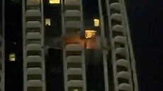 Budovu v centru Dubaje zasáhl íránský dron. (12. b�ezna 2026)