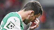 Milan Havel z Bohemians se v Plzni po srá�ce zranil..