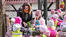 Rodinná farma Ko�eny v Lipné u Hazlova spolupracuje se základními a st�edními...