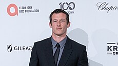 Callum Turner na oscarové party Eltona Johna v Los Angeles (15. b�ezna 2026)