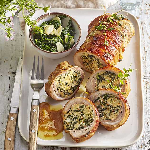 Velikonoční kůzlečí roláda s kopřivovou nádivkou: Sváteční pečeně s chutí jara