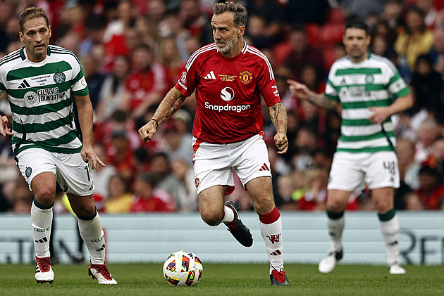 Poborský zaběhl při maratonu v Římě rekord. Hodil by se vozík, žertoval v cíli