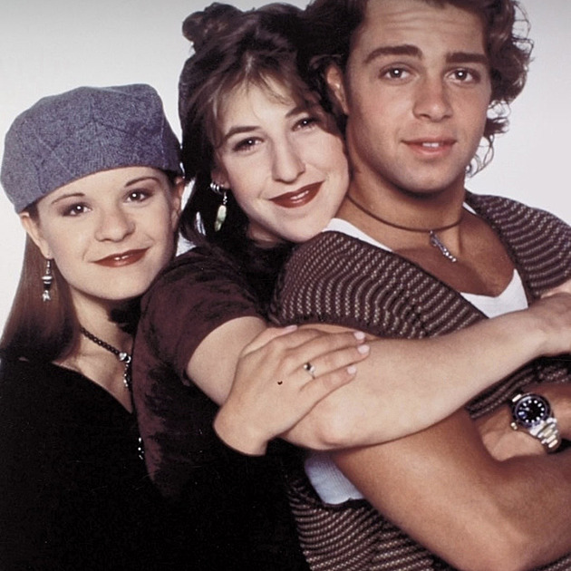 Instagram se ponořil do devadesátek. Celebrity ukazují, jak vypadaly za mlada