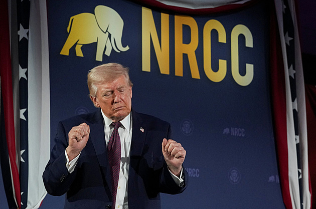 Blábolí, musíme ho svrhnout. Už i hnutí MAGA pochybuje o duševním stavu Trumpa