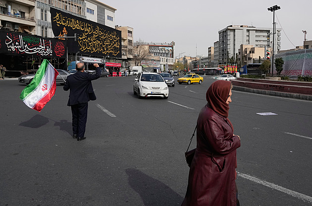Nová Trumpova vášeň: denně sleduje sestřih nejúspěšnějších úderů USA v Íránu