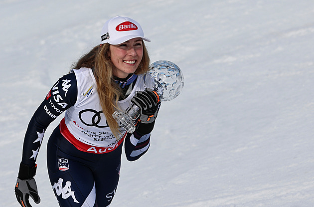 Shiffrinová na svahu s mladými lyžařkami. Pomáhá rozjet milionový projekt