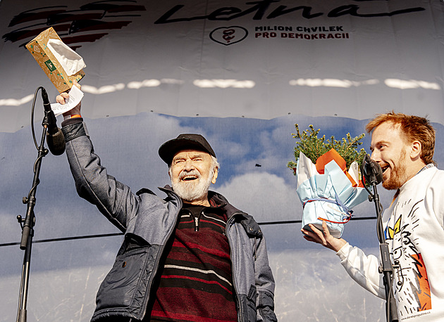 Milion chvilek je hlavní opoziční síla, ukázala Letná, hodnotí politologové