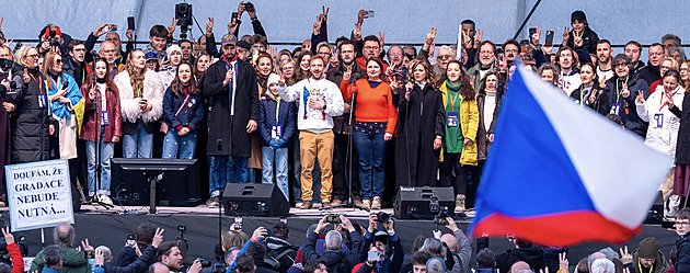 Jak šla první dáma na procházku do Stromovky a ocitla se na demonstraci