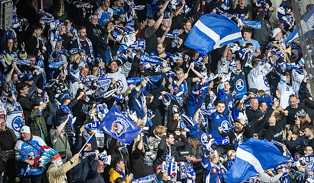 Zpět ve starém. Sparta si užila nostalgii, Krejčík uklidňoval: Porážka není tragédie