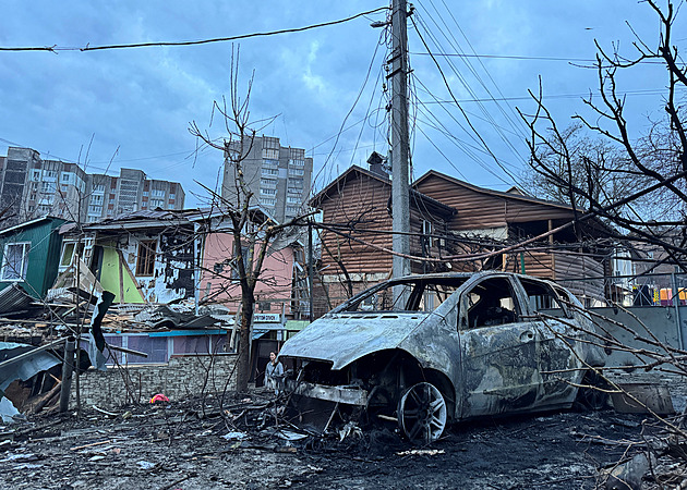 Největší útok v posledním roce. V Rusku hoří přístav, statisíce lidí jsou bez proudu