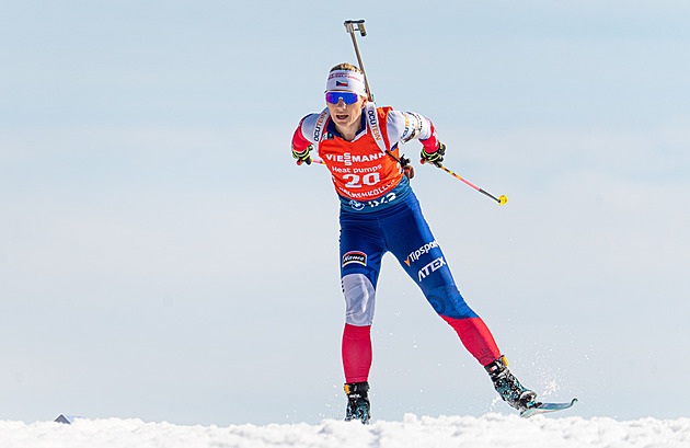 Ano, pokračuju. Charvátová se raduje z osmého místa a říká: Pořád na to mám