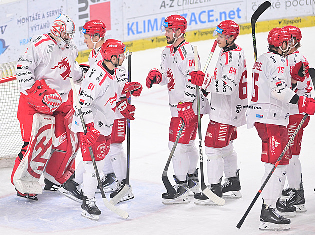 Pohlídali jsme si to tak, jak umíme, těšilo Kovařčíka. A Třinec v play off vede