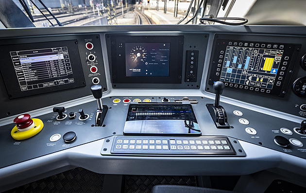 Pro trampy i mastňáky. Na Posázavský pacifik vyjely moderní motoráky