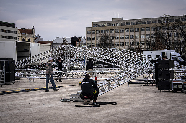 Poslední bašta zdravého rozumu? Spíš festival hysterických zkratek aneb Proč nepůjdu na Letnou