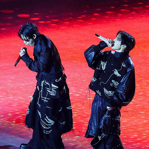 Návrat kapely BTS sledovalo přes 100 tisíc diváků. Čekalo se ale víc, akcie firmy klesly