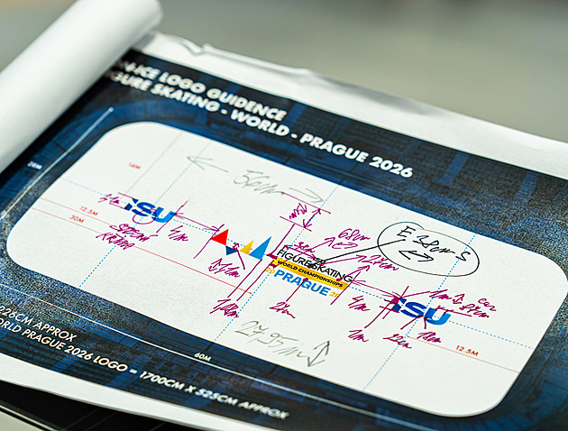 Desítky kamer, trojúhelníky a senzory v ledu. O2 arena se oblékla do hávu MS