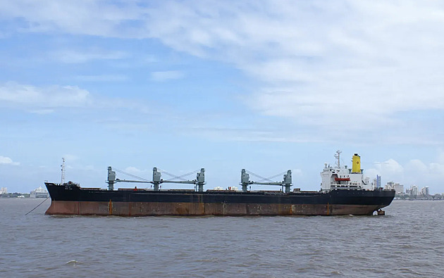 Úleva pro Indii. Dva tankery s plynem vyrazily do Hormuzského průlivu