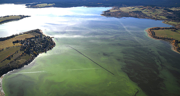 Soud zrušil plán povolující další stavby u Lipna, obec se brání kasační stížností