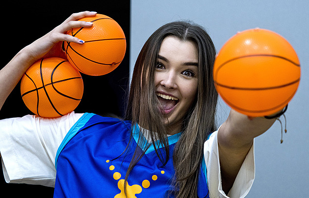 Kloboučková je tváří basketu, modeling zhatila mámina lest: Dnes jsem jí vděčná Kloboučková je tváří basketu, modeling zhatila mámina lest: Dnes jsem jí vděčná