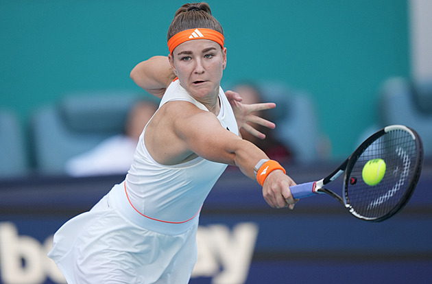 Česká party v Miami. Muchová sahá po návratu do top 10, Lehečka skolil hvězdu