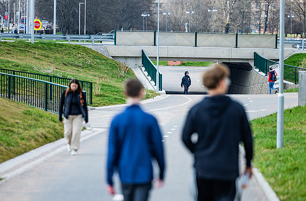 Zelená zeď chybí. U rušné Milety roste hypermarket, park bude za dva roky