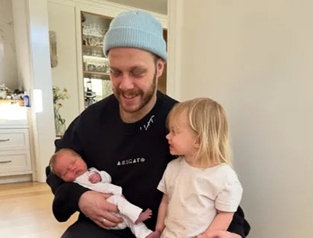 David Pastrňák s manželkou ukázali druhou dceru a prozradili její jméno