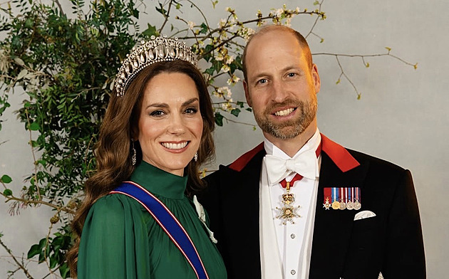 William a Kate oslavili patnáct let jako manželé. Začínají být v módě okoukaní? William a Kate oslavili patnáct let jako manželé. Začínají být v módě okoukaní?