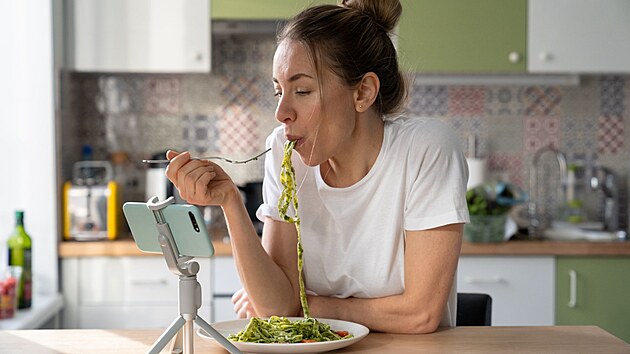 Z medv�d�ho �esneku je v�born� i pesto na t�stoviny. U� jste ho ochutnali?