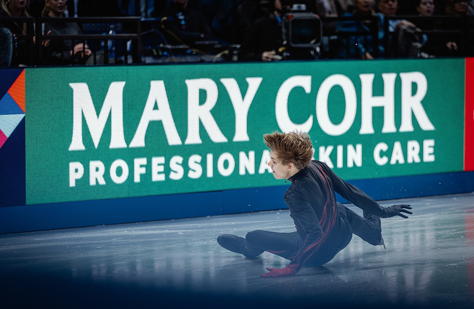 Reshtenko upadl, přesto na pražském šampionátu prošel do volných jízd