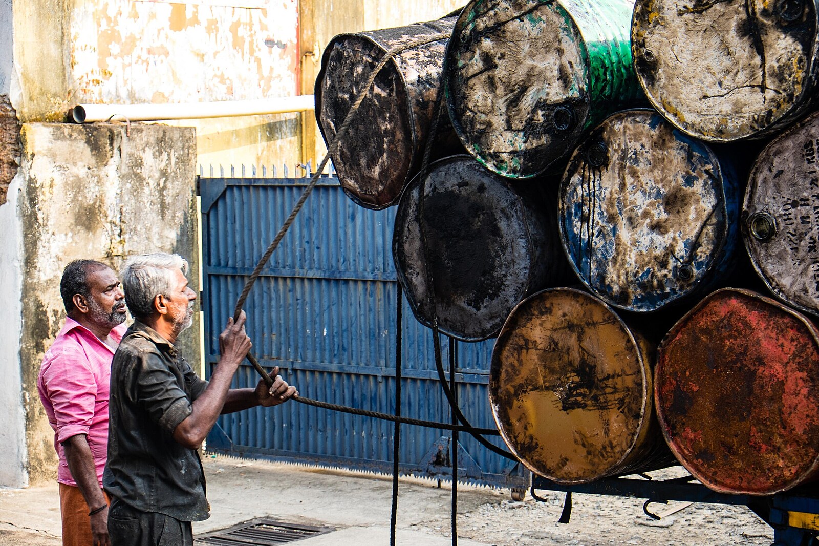 Trump prodloužil příměří, blokáda trvá. Írán hrozí ničením ropného průmyslu