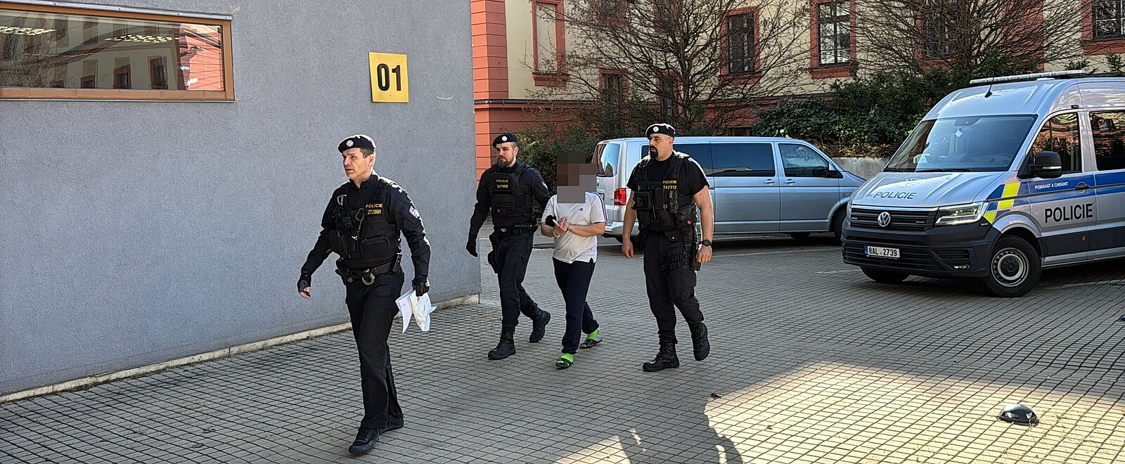 Soud poslal do vazby muže obviněného z vraždy tříletého dítěte