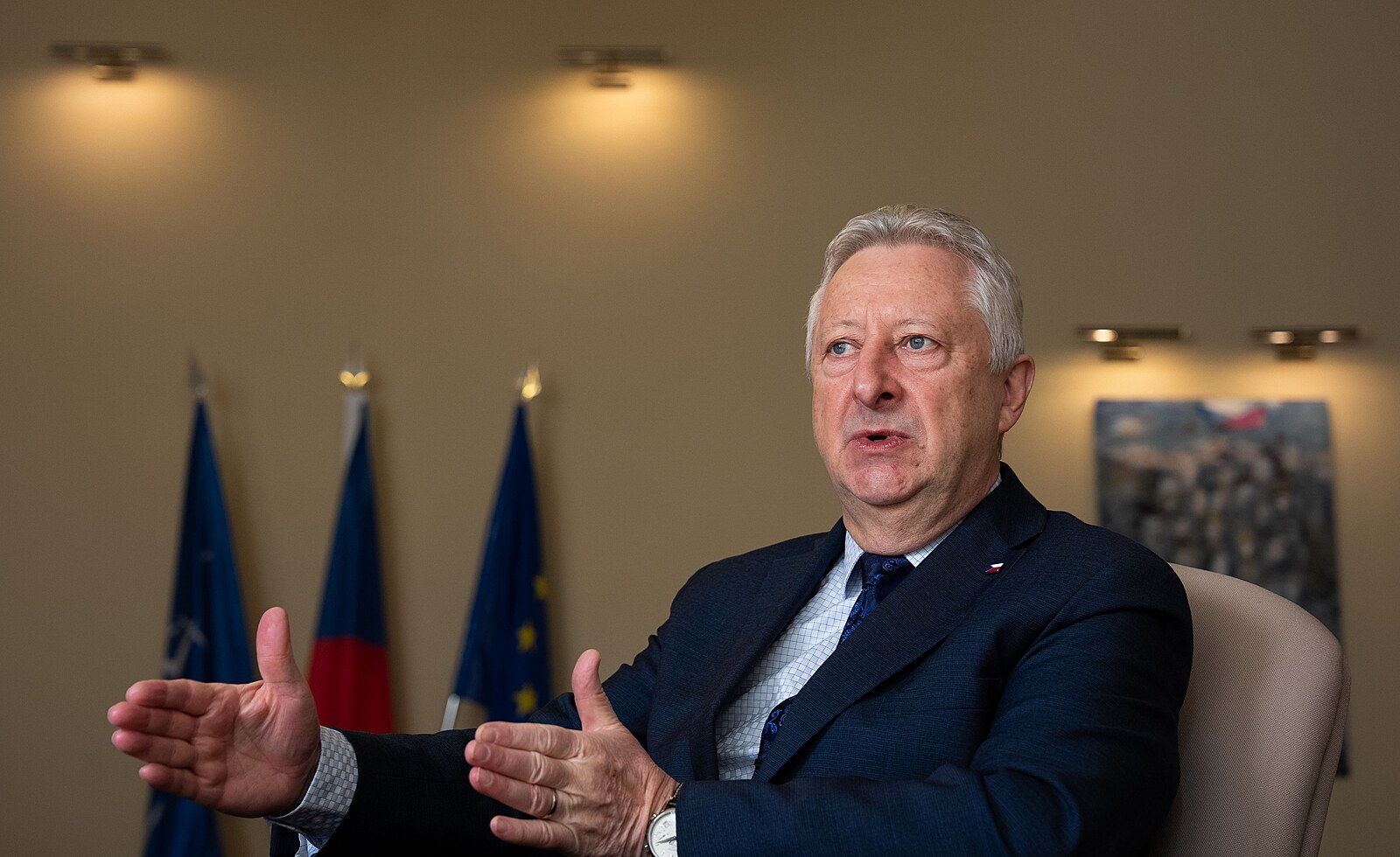 Povinná vojna nemá perspektivu, armáda musí rozvíjet profesionály, uvedl Zůna