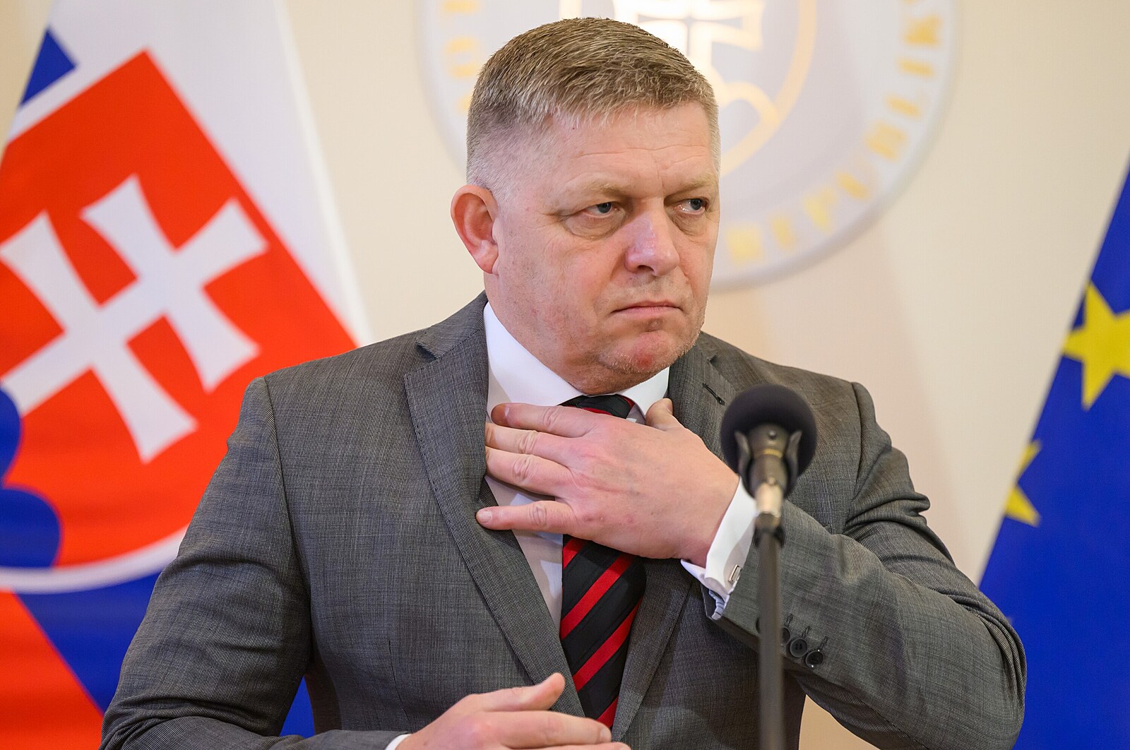 Fico vyrazí na Ukrajinu. Slovensko nechce zatáhnout do vojenského konfliktu