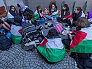 První podez�elí z útoku v Pardubicích mí�í do vazby, podpo�ili je zastánci...