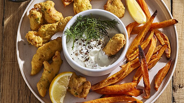 Dom�c� ku�ec� kousky a bat�tov� hranolky