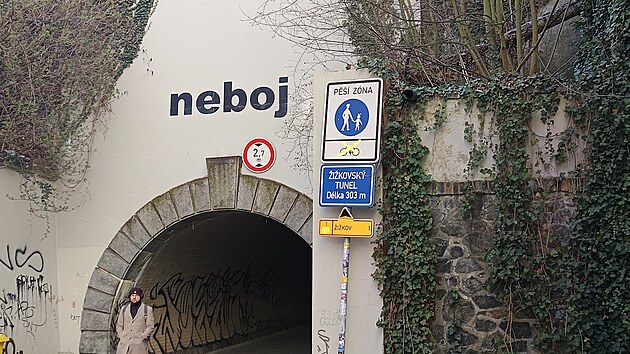 �i�kovsk� tunel spojuj�c� �i�kov a Karl�n (b�ezen 2026)