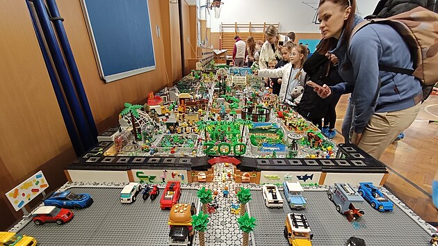 L�kadlo pro mal� i velk�. Na Festivalu kostek v Jihlav� budila rozlehl� zoologick� zahrada Luk�e Jurczeka nejv�t�� pozornost.